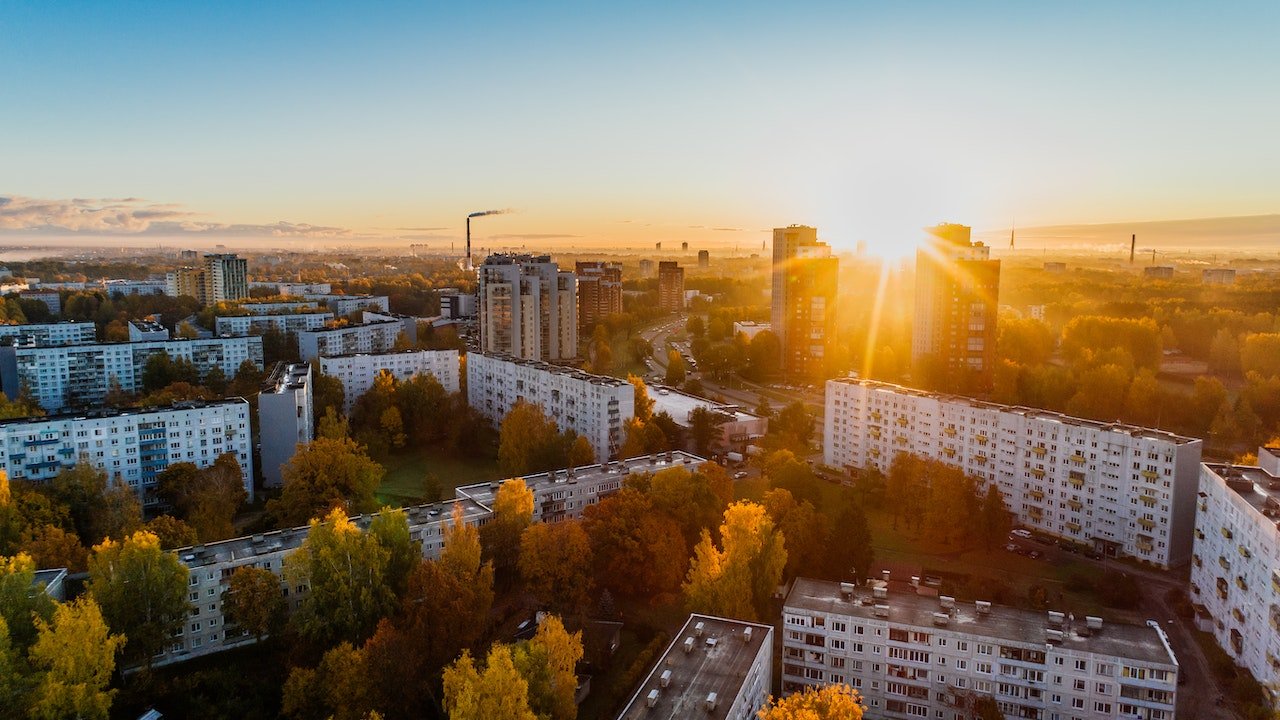 How to Create Wealth Investing in Real Estate? | 6 Best Properties to Invest How to create wealth investing in real estate?